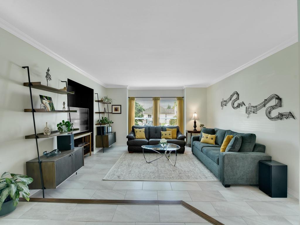 Listing Image for R3098288