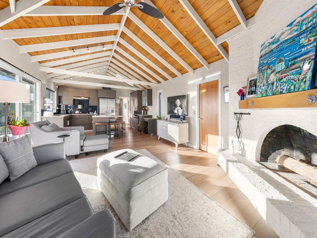 Listing Image for R3098325