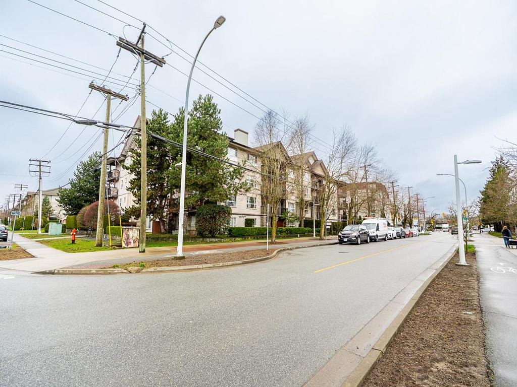 Listing Image for R3098327