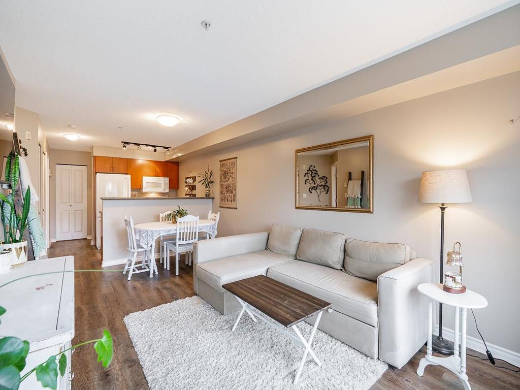 Listing Image for R3098327