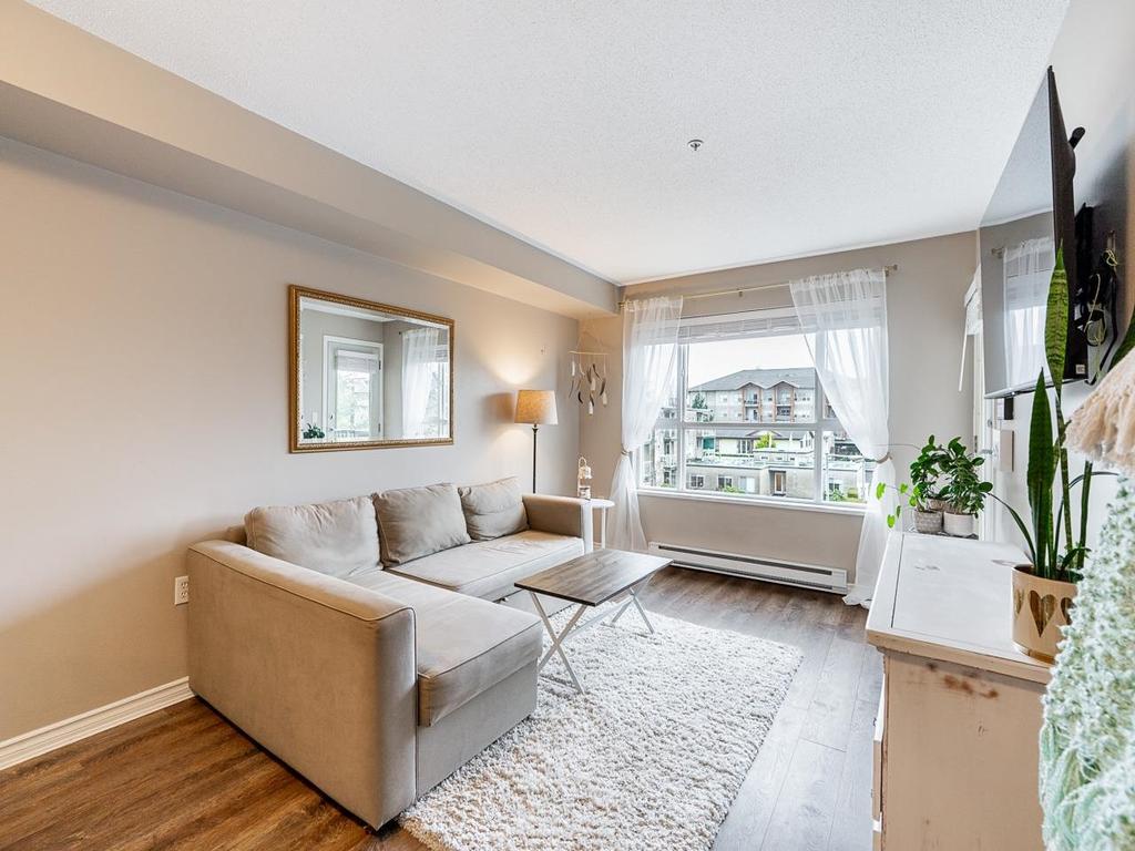 Listing Image for R3098327