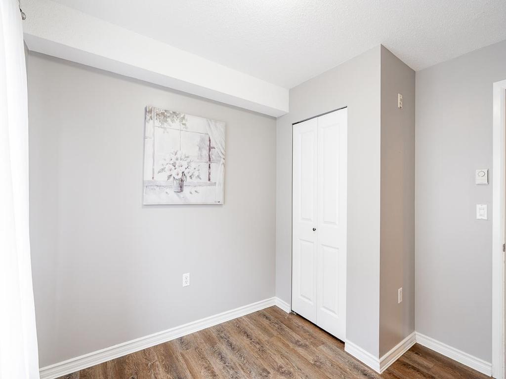 Listing Image for R3098327