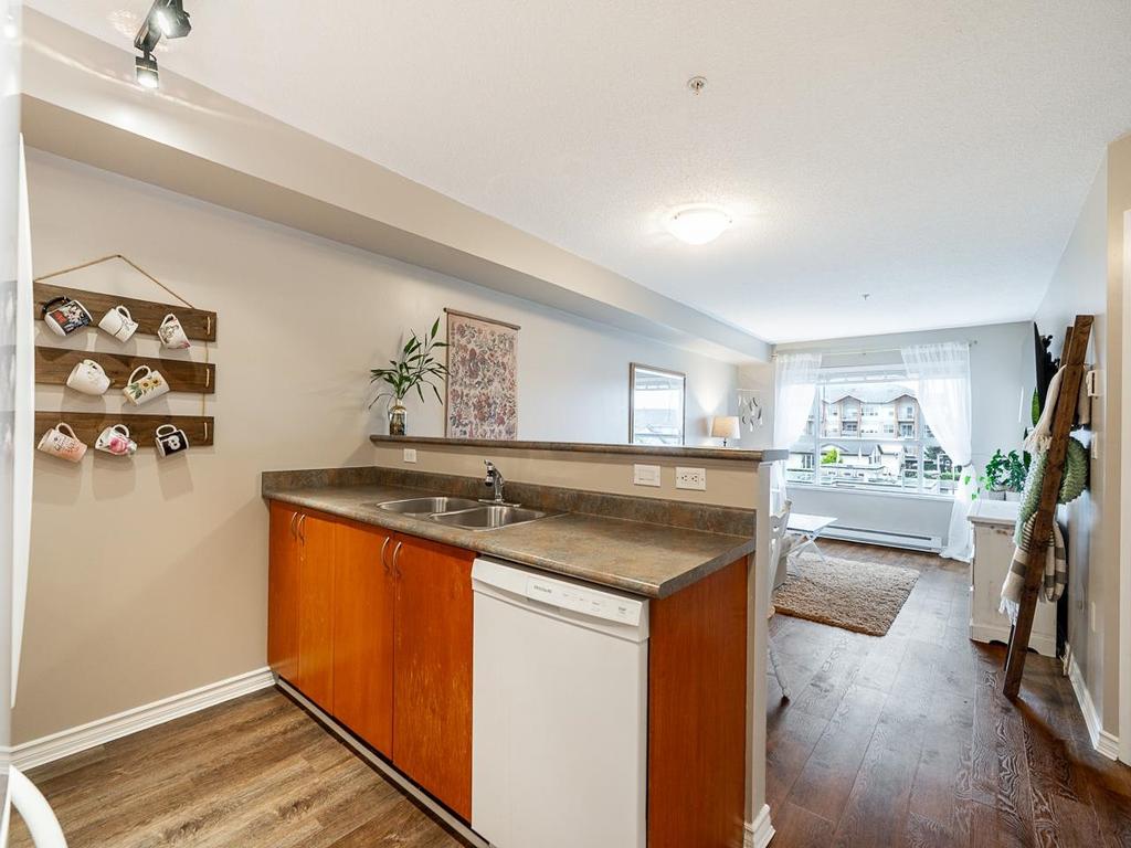 Listing Image for R3098327