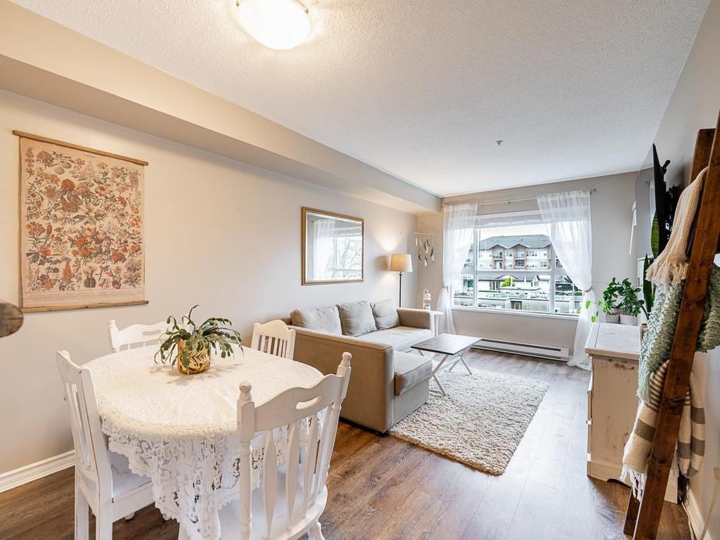 Listing Image for R3098327