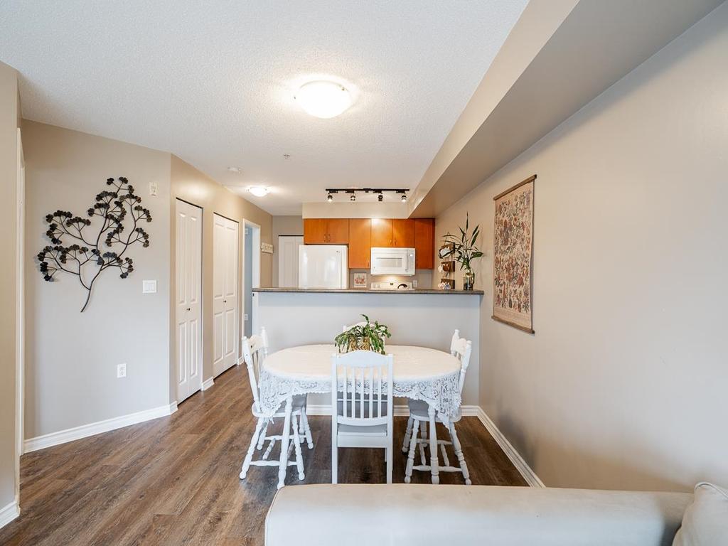 Listing Image for R3098327