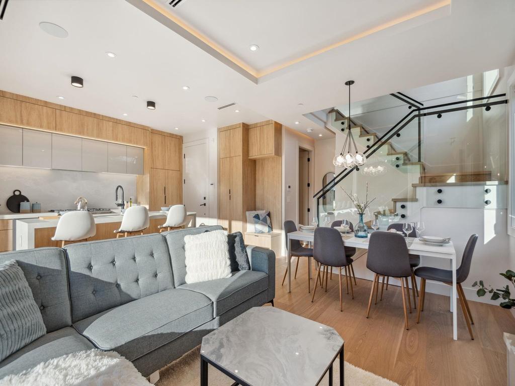 Listing Image for R3098335