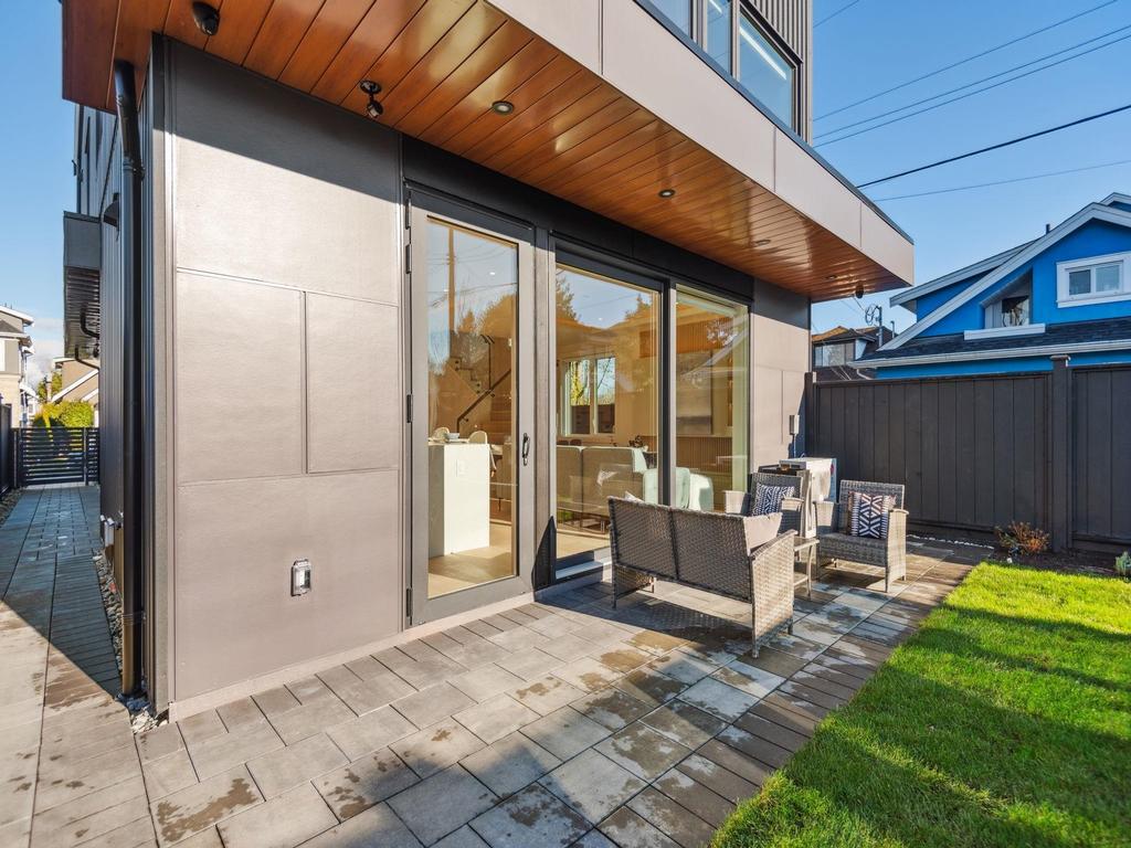 Listing Image for R3098335