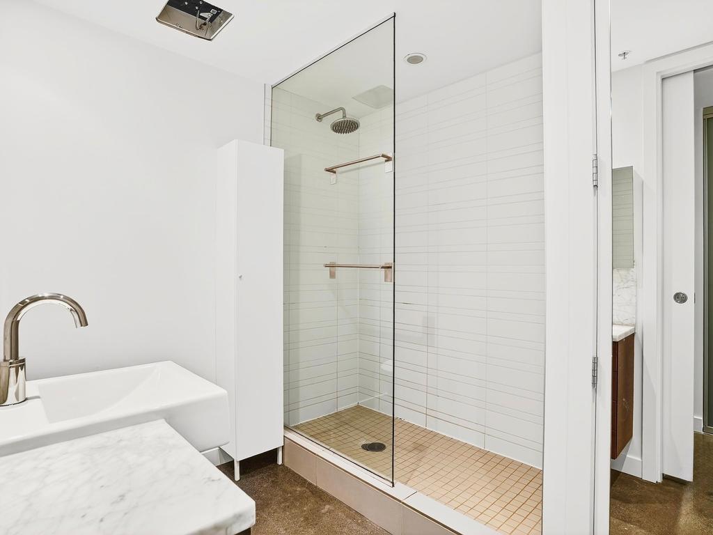 Listing Image for R3098351