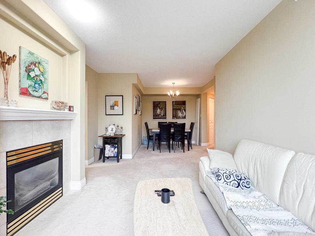 Listing Image for R3098352