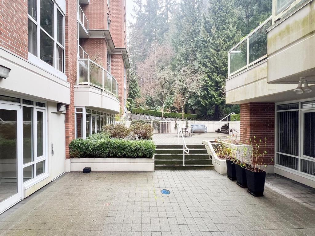 Listing Image for R3098352