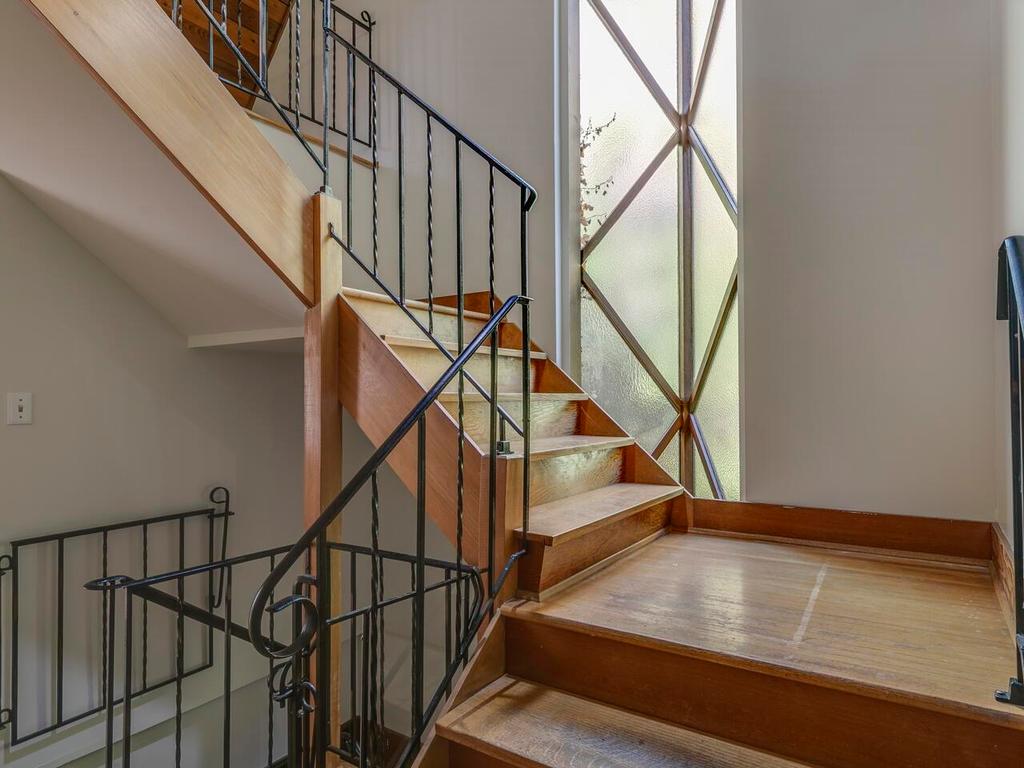 Listing Image for R3098356