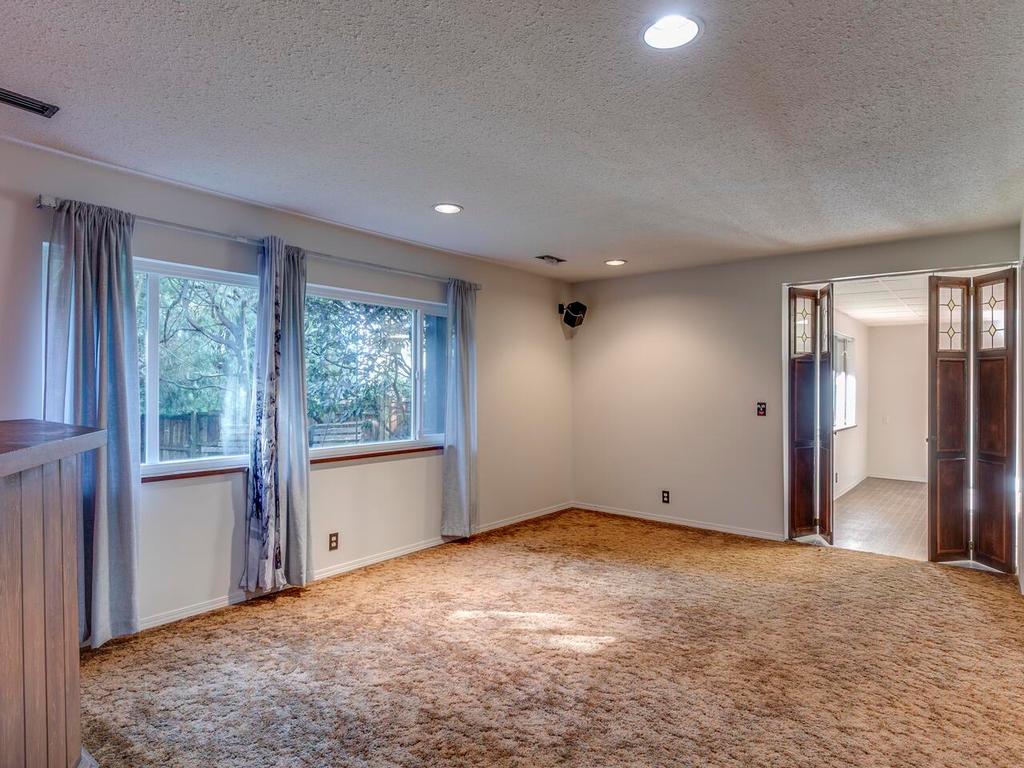 Listing Image for R3098356