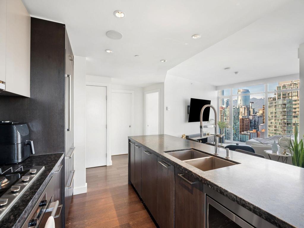 Listing Image for R3098370