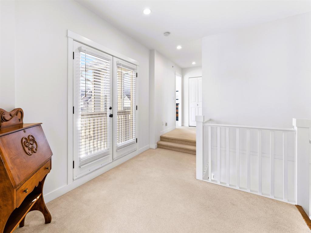 Listing Image for R3098413