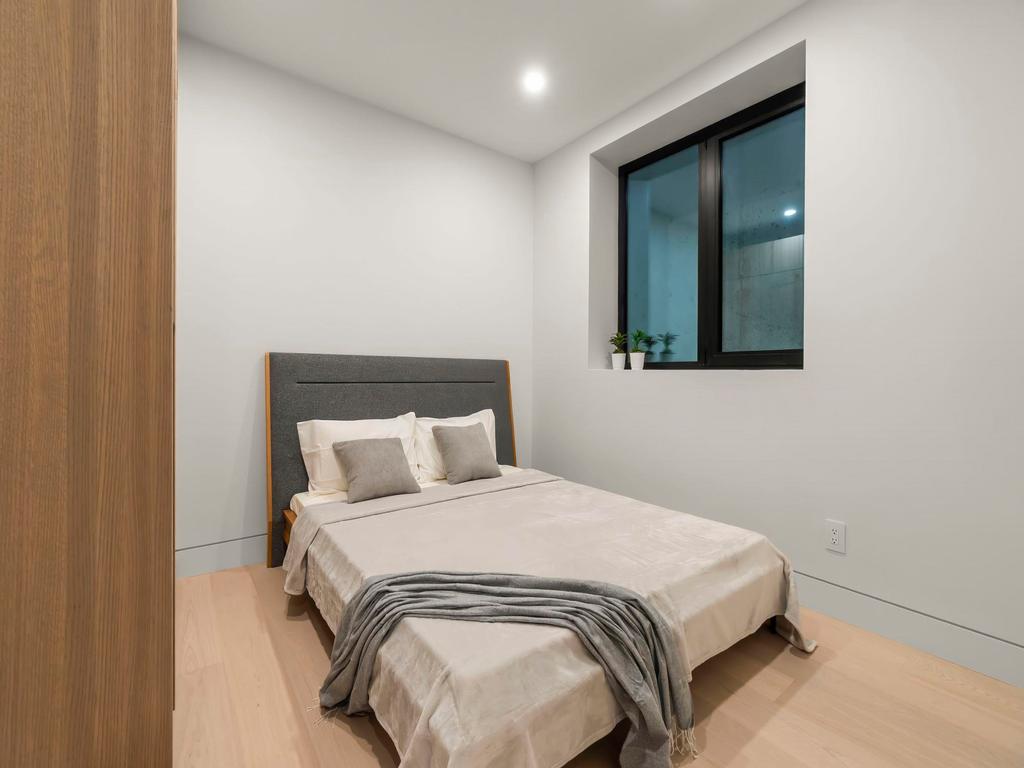 Listing Image for R3098417