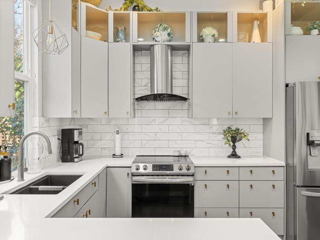 Listing Image for R3098421