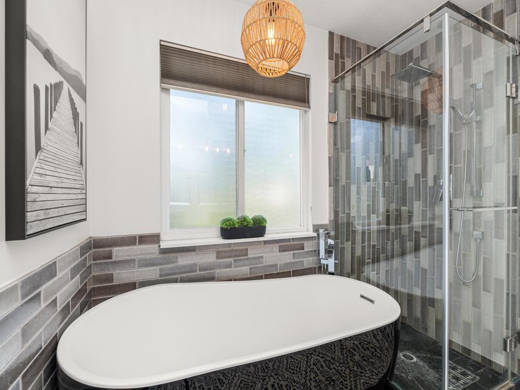 Listing Image for R3098421