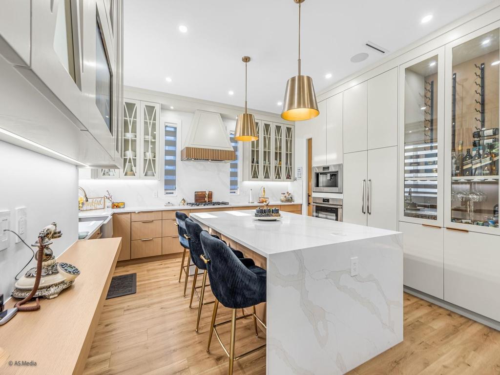 Listing Image for R3098435