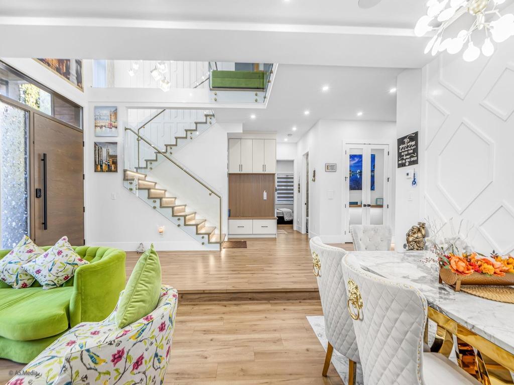 Listing Image for R3098435