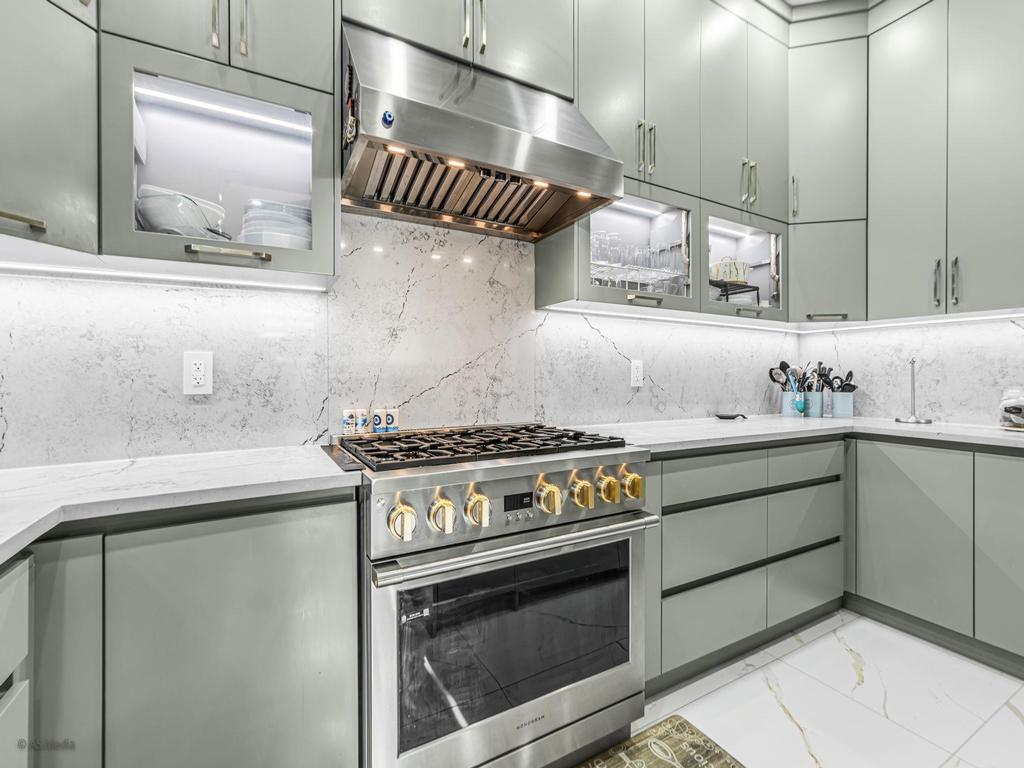 Listing Image for R3098435