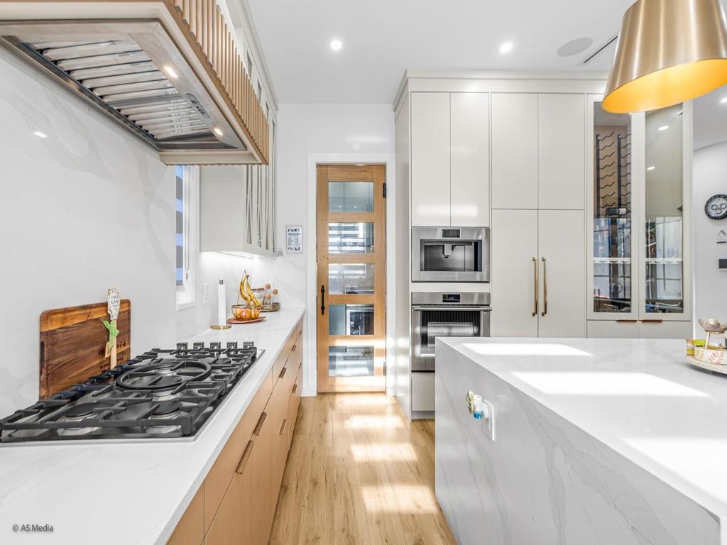 Listing Image for R3098435