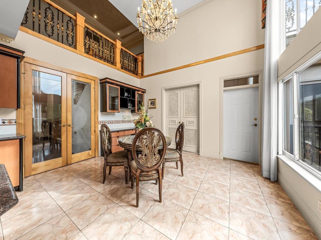 Listing Image for R3098446