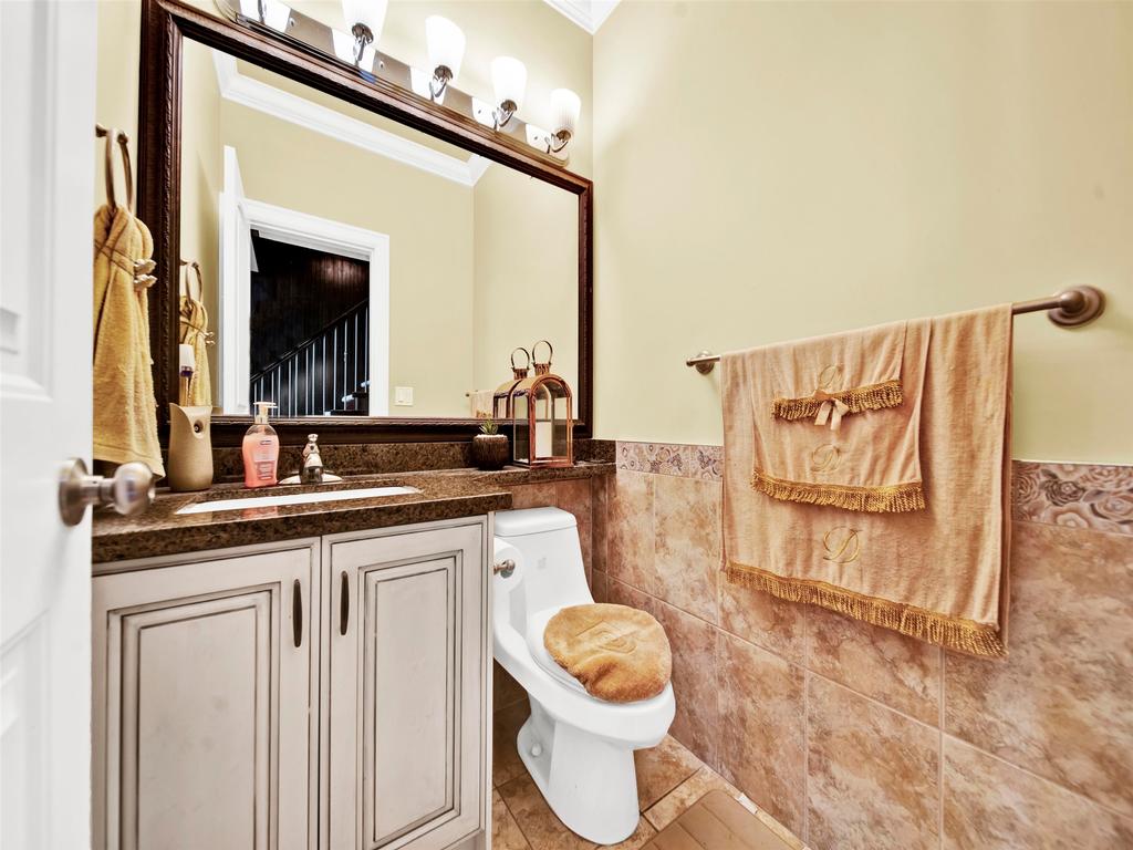 Listing Image for R3098456