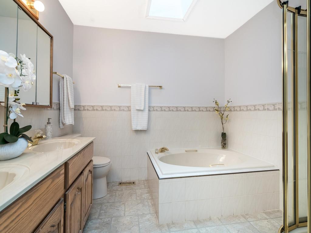 Listing Image for R3098458