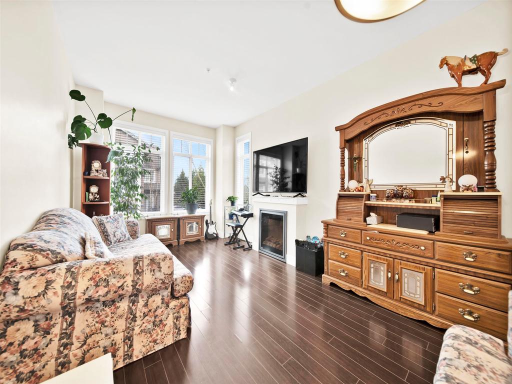 Listing Image for R3098464