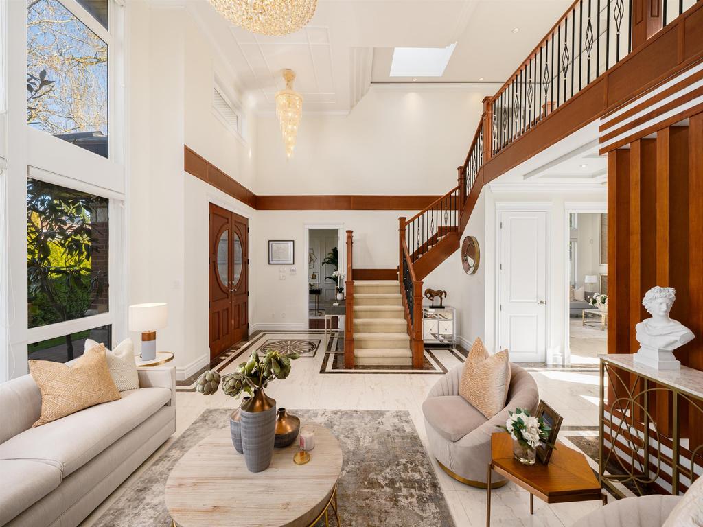 Listing Image for R3098468