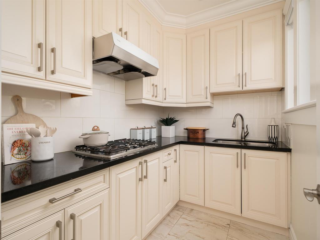 Listing Image for R3098468