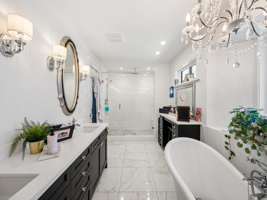 Listing Image for R3098524