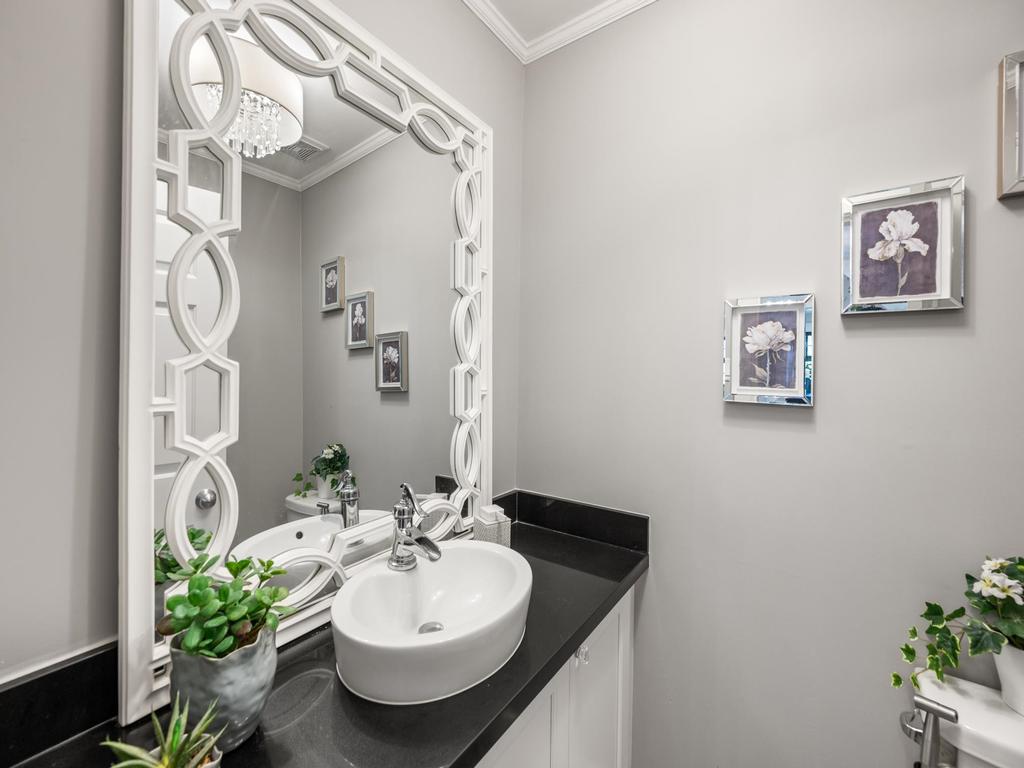 Listing Image for R3098524