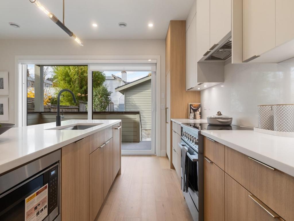 Listing Image for R3098528