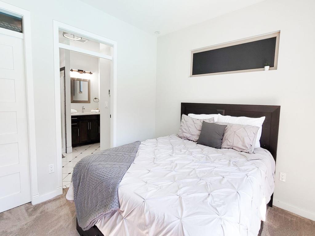 Listing Image for R3098543