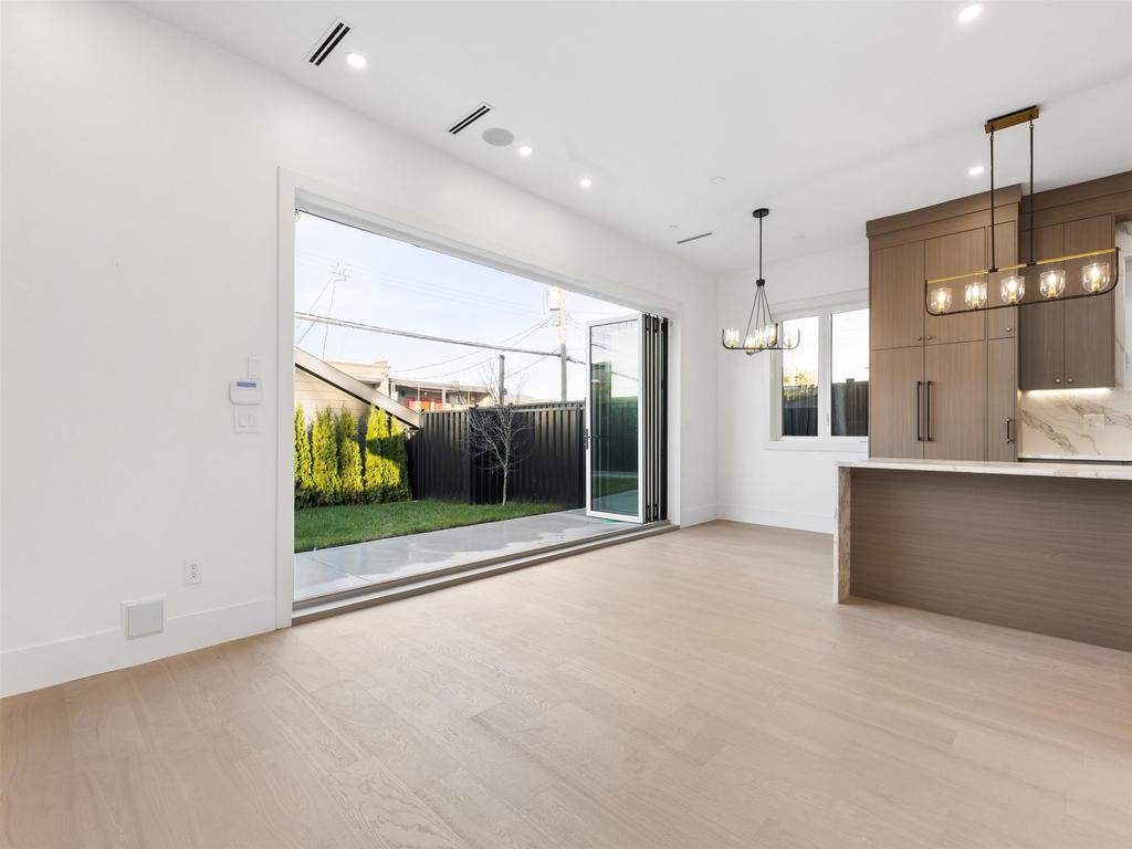 Listing Image for R3098553