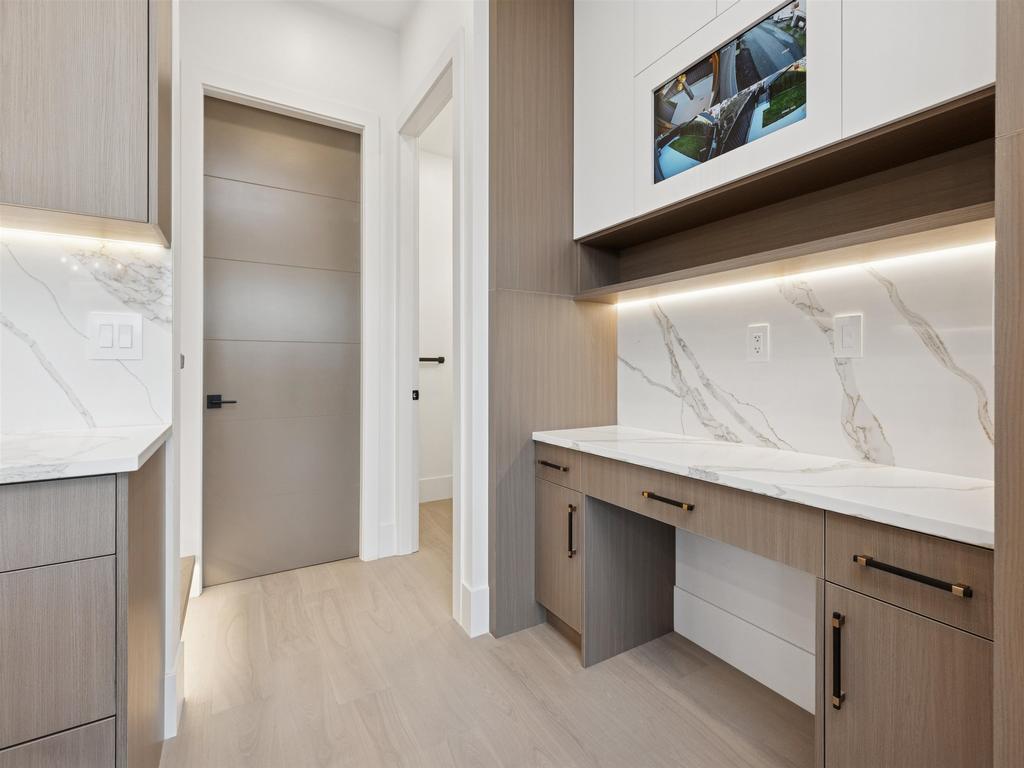 Listing Image for R3098553