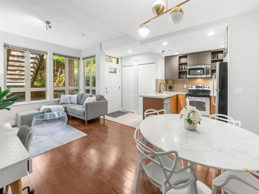 Listing Image for R3098563