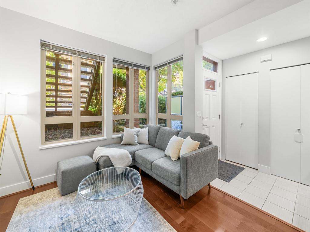 Listing Image for R3098563