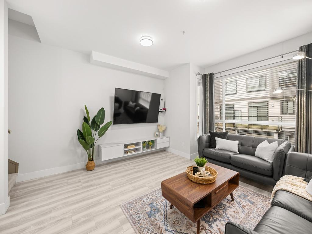 Listing Image for R3098606