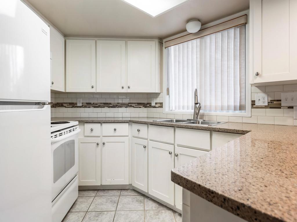 Listing Image for R3098628