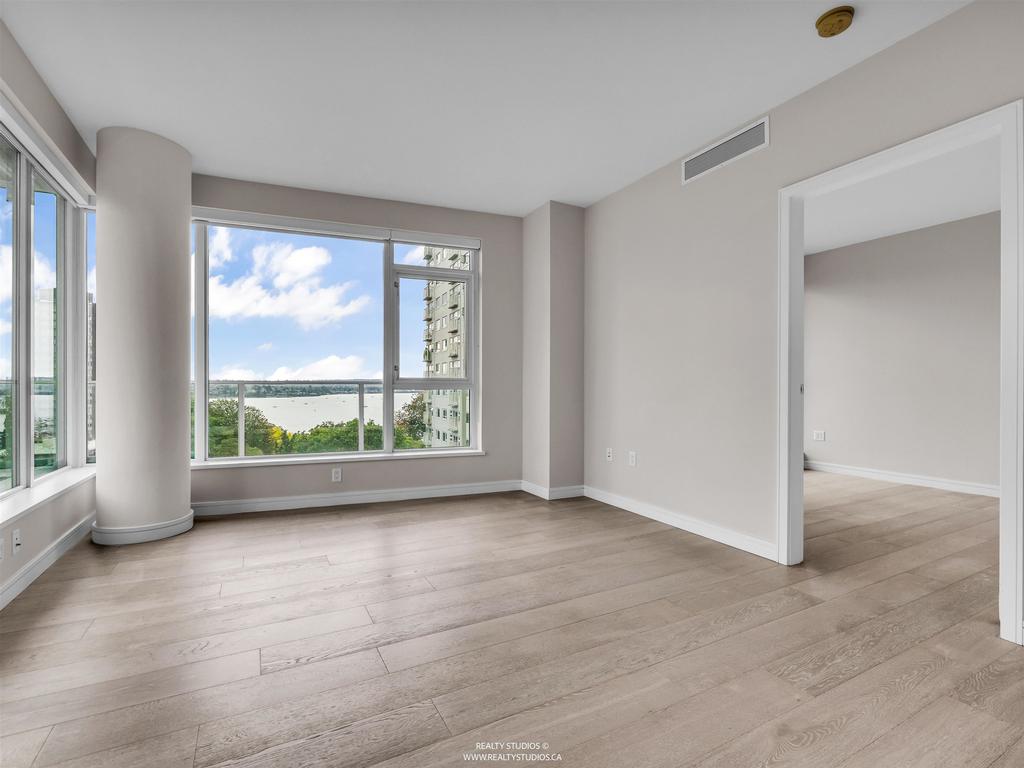 Listing Image for R3098676