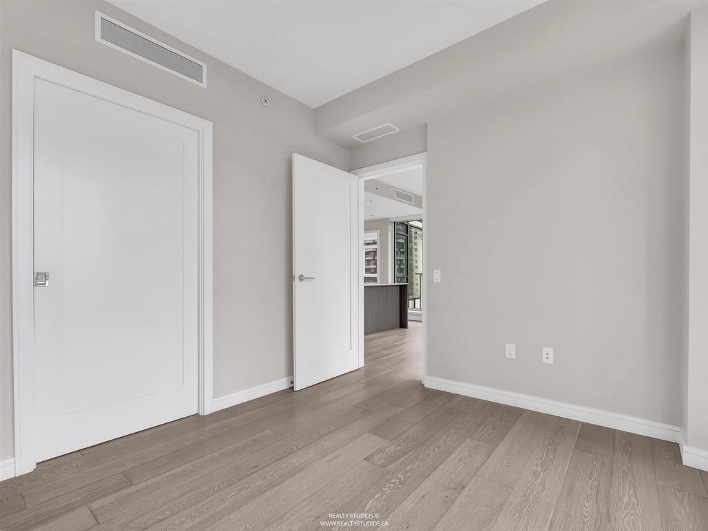 Listing Image for R3098676