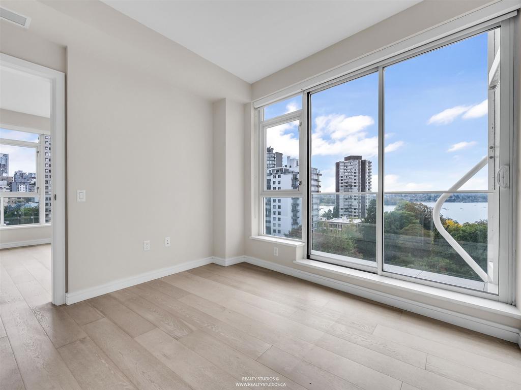 Listing Image for R3098676