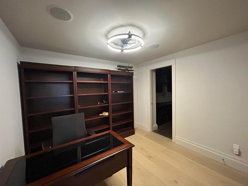 Listing Image for R3098678