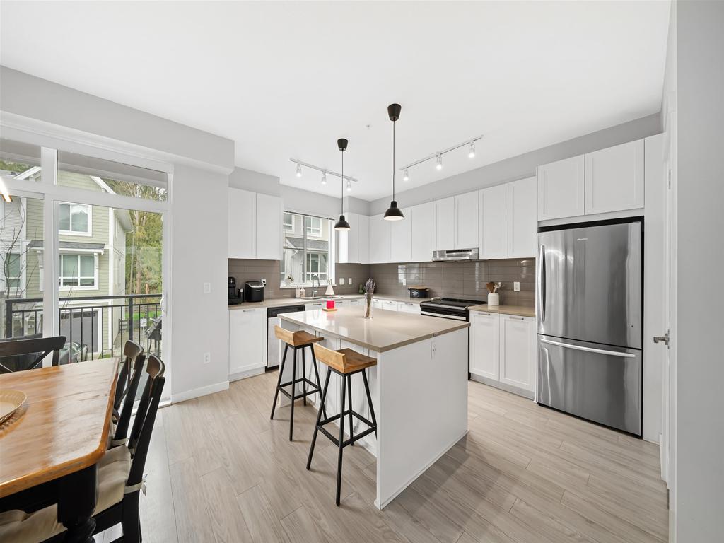 Listing Image for R3098786