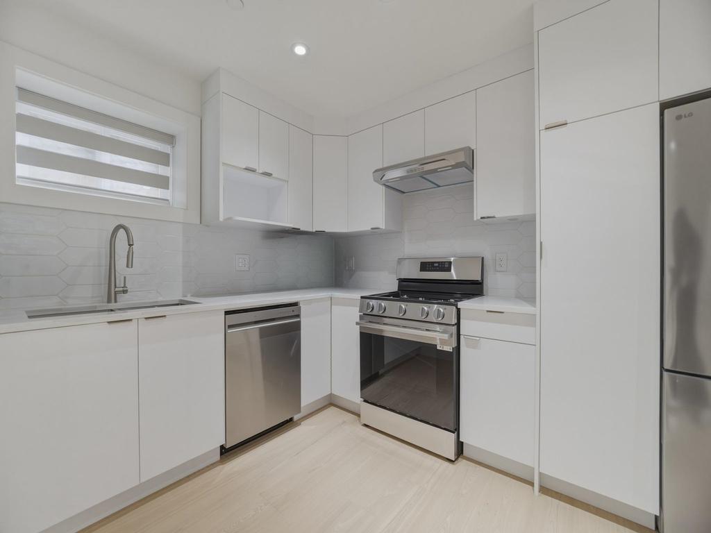 Listing Image for R3098804