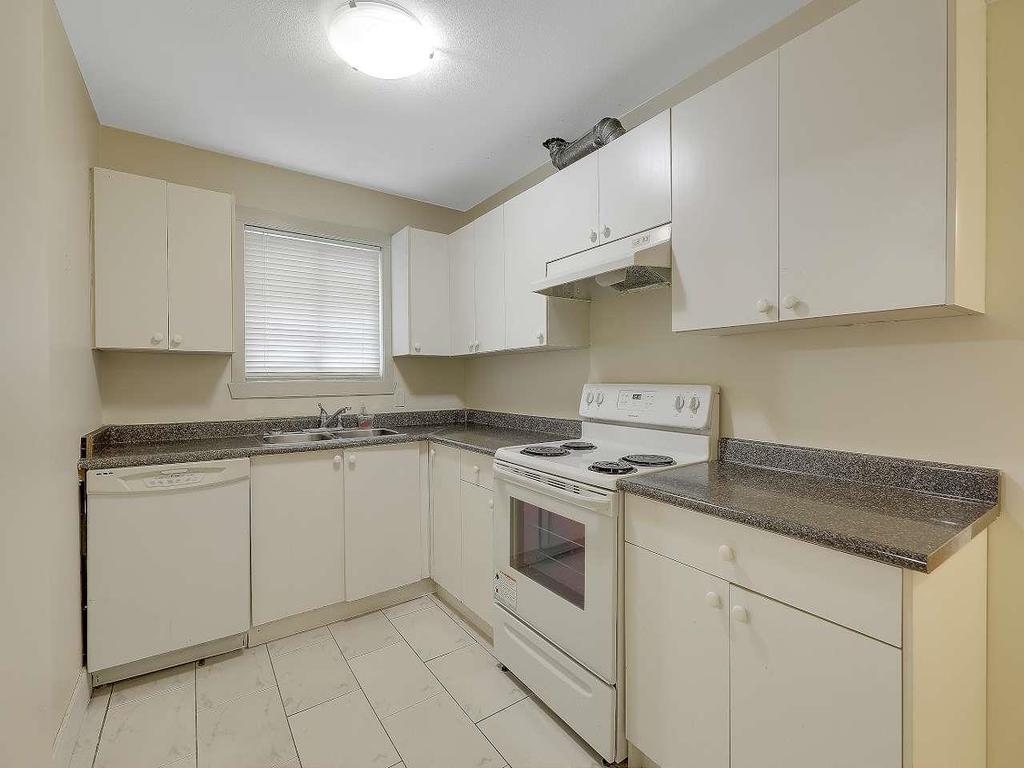 Listing Image for R3098820