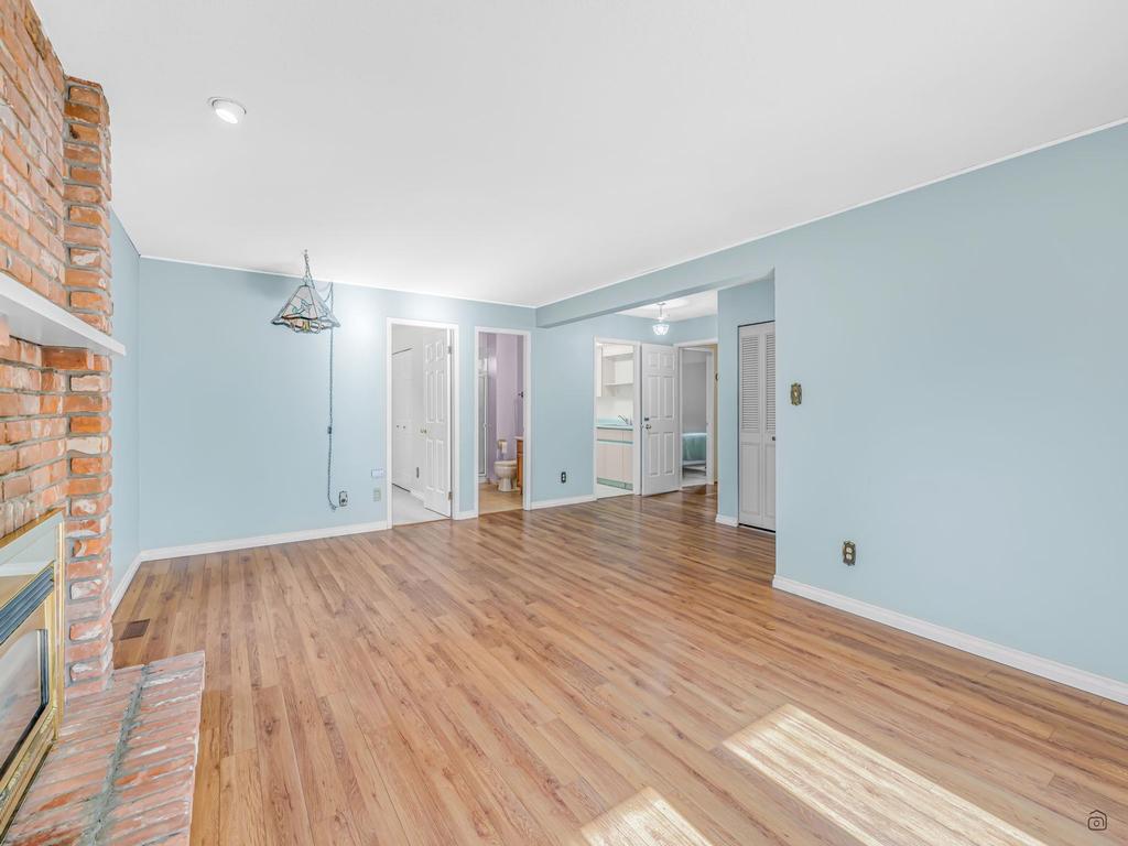 Listing Image for R3098835
