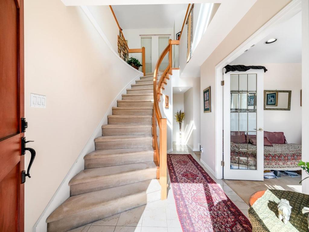 Listing Image for R3098837